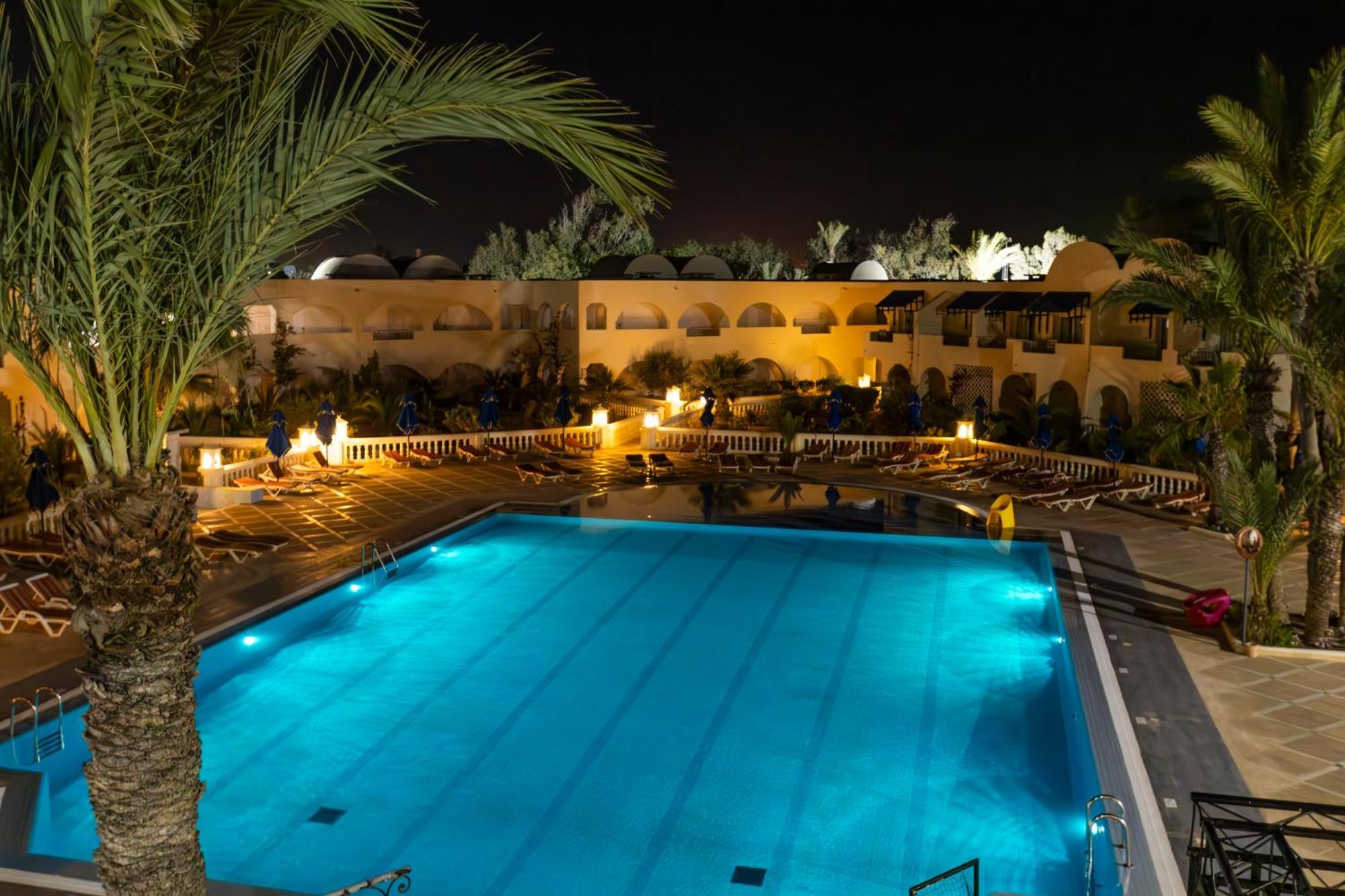 Le Petit Palais Djerba & Spa Хумт-Сук Екстер'єр фото